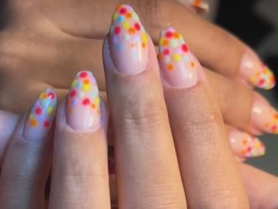 Ran__nails